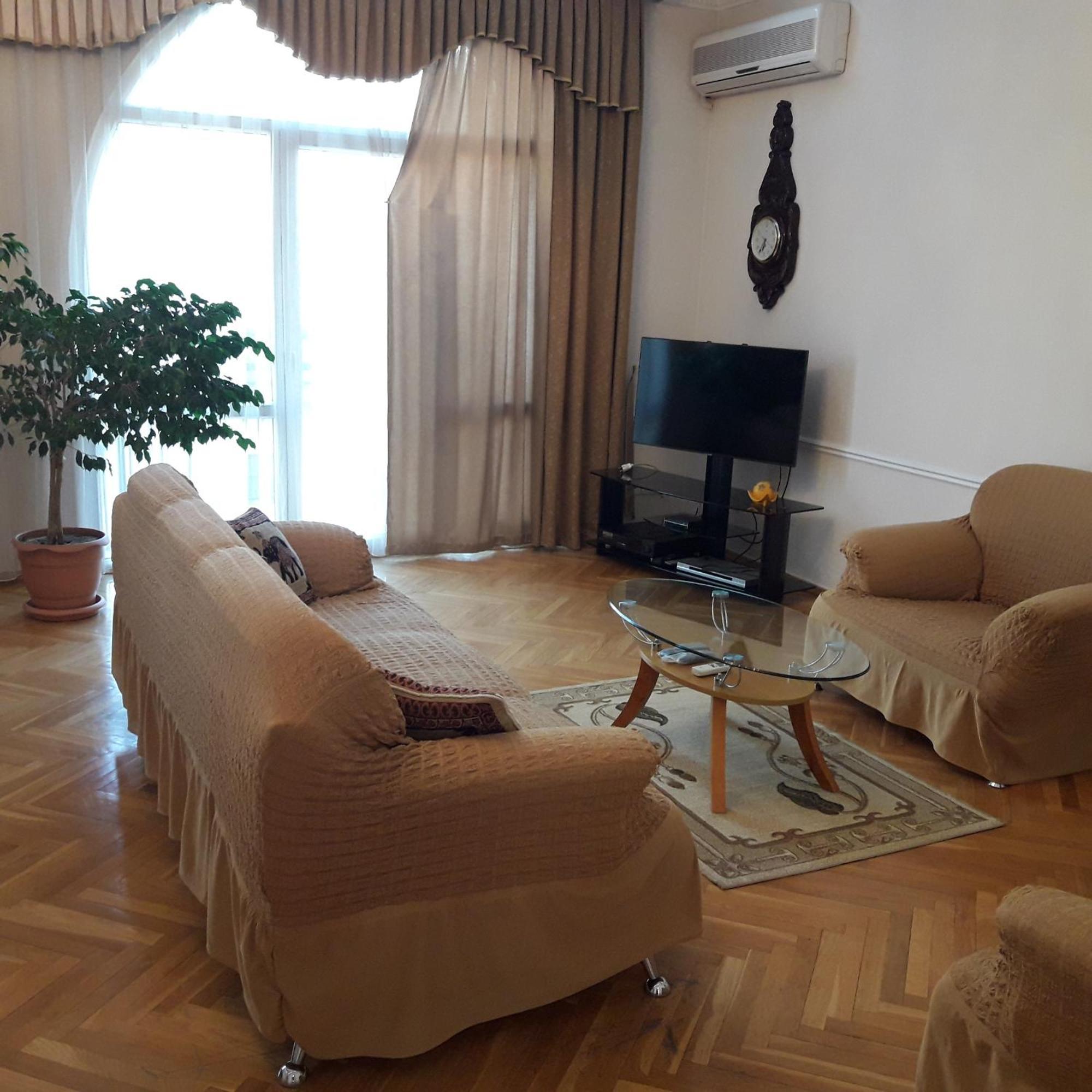 Neftiannikov Avenue Apartment Baku Exterior photo