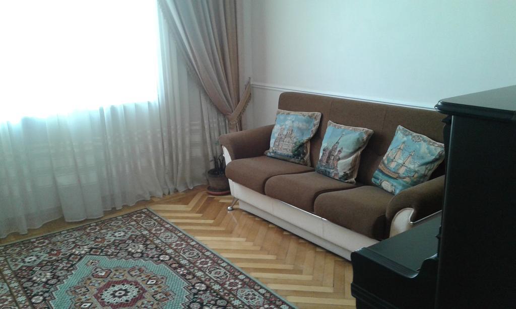 Neftiannikov Avenue Apartment Baku Exterior photo